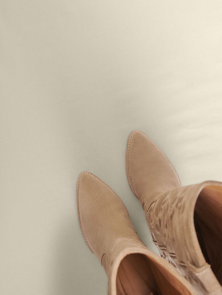 Embroidered leather cowboy boots