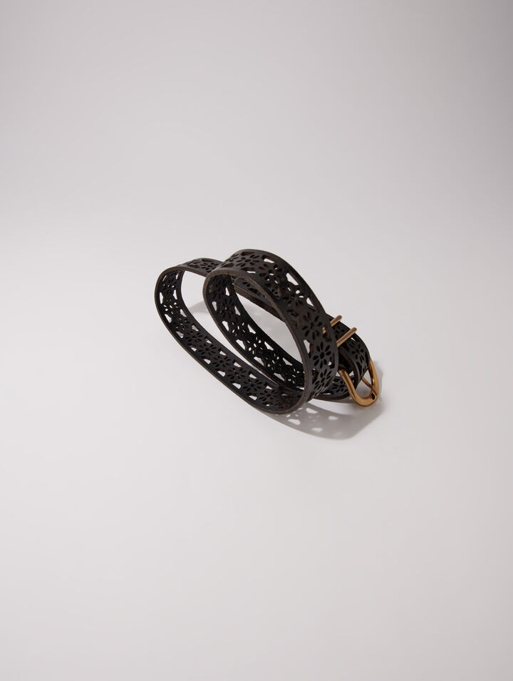 Leather belt with flower detail