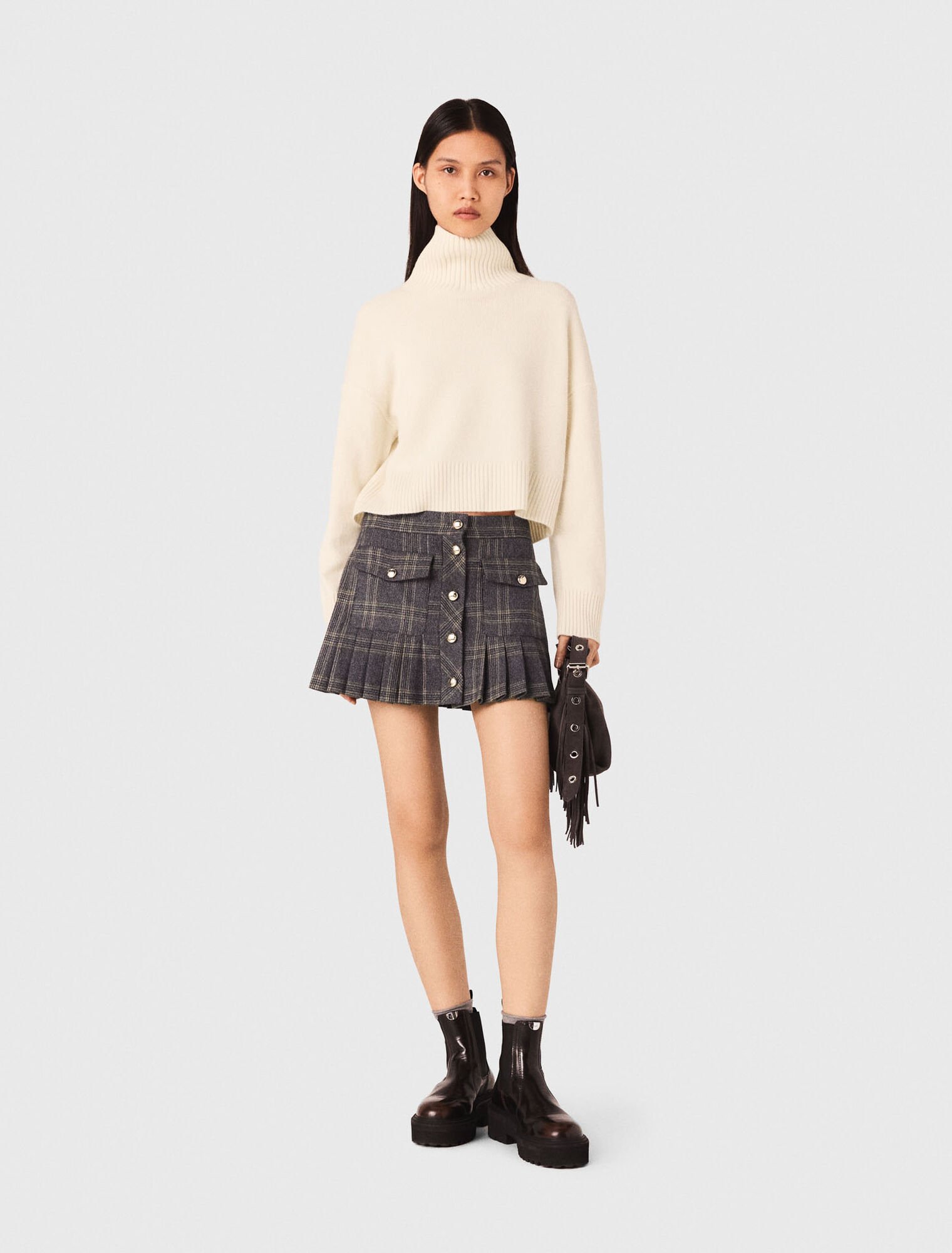 High-neck cashmere jumper