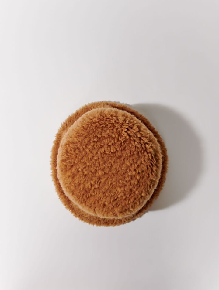 Fake fur Clover bucket hat