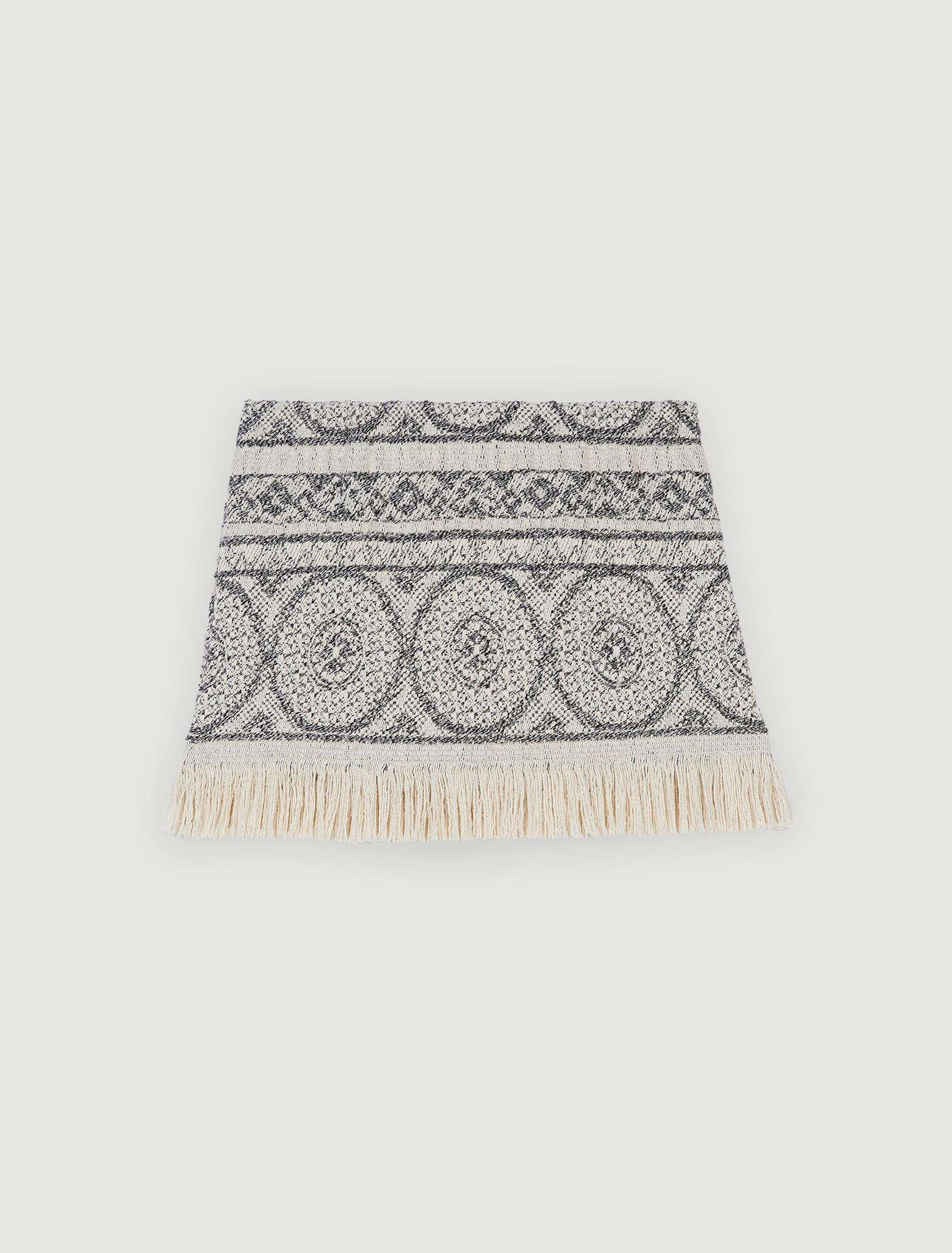 Short-style skirt in fringed jacquard