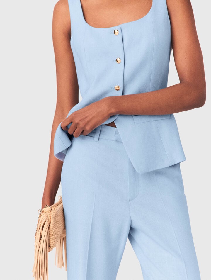 Suit trousers with pleats