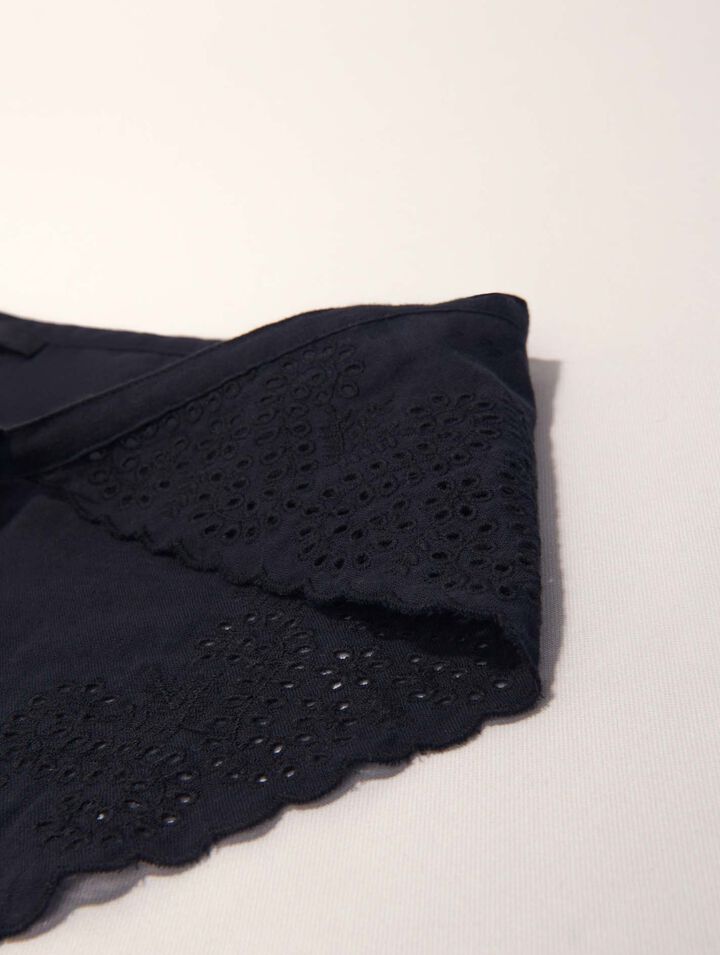 Triangle scarf