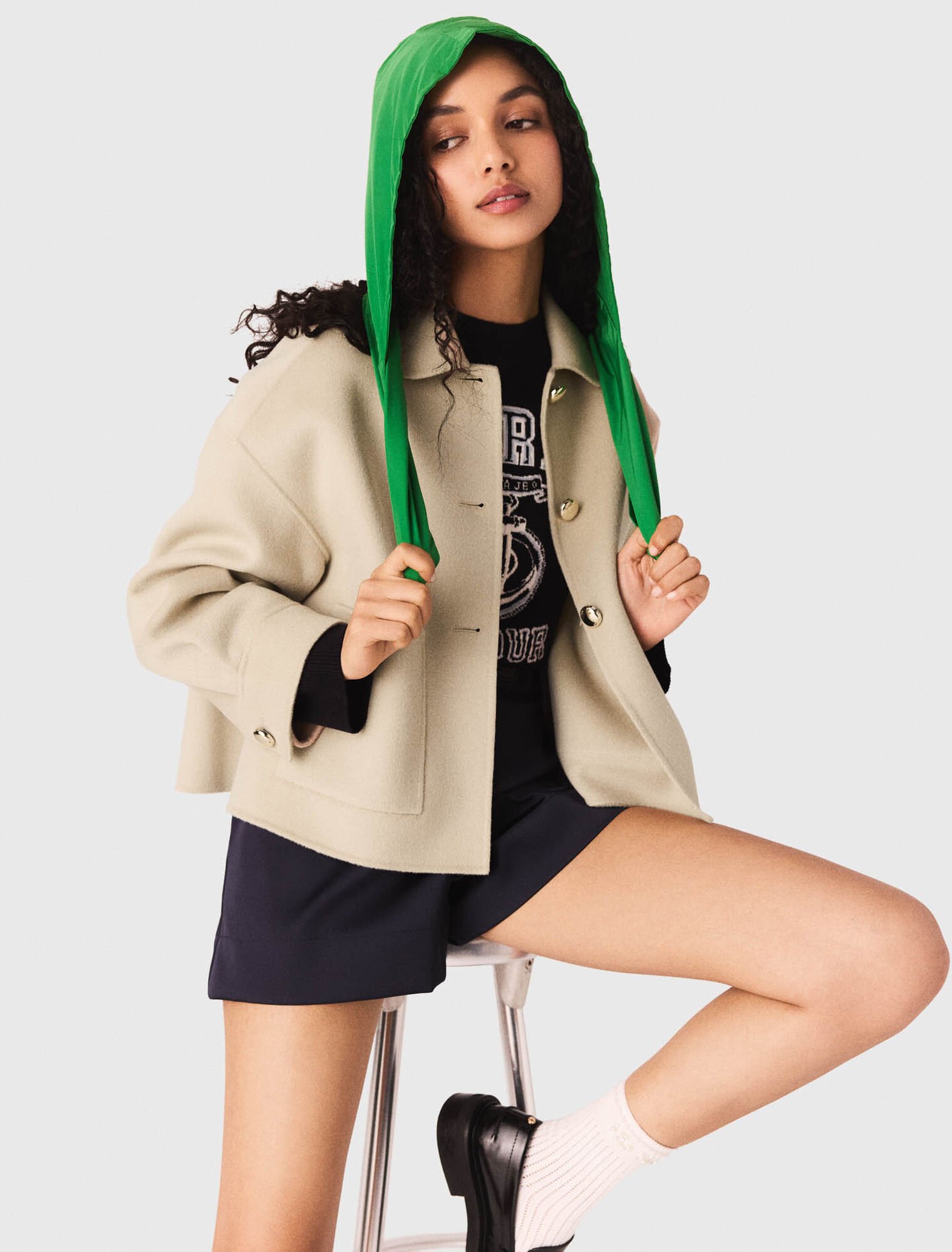 Tie-up waterproof hood