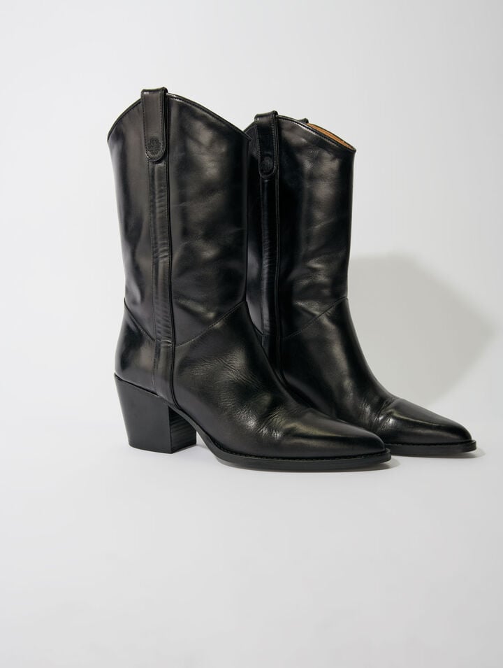 Heeled leather boots