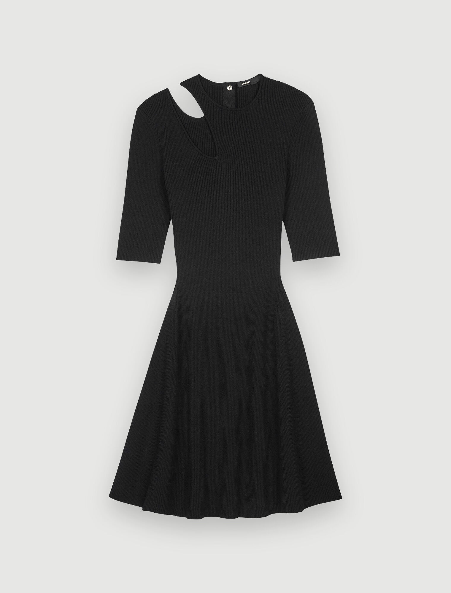 Knit dress with cut-out at the shoulder