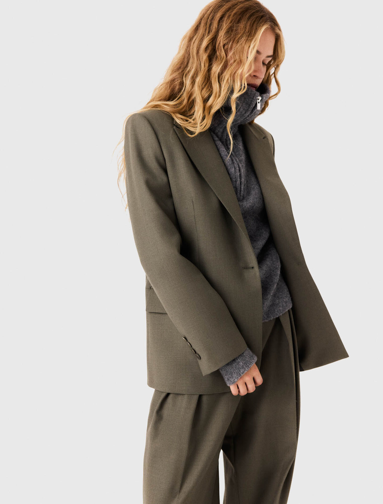 Single-breasted suit jacket