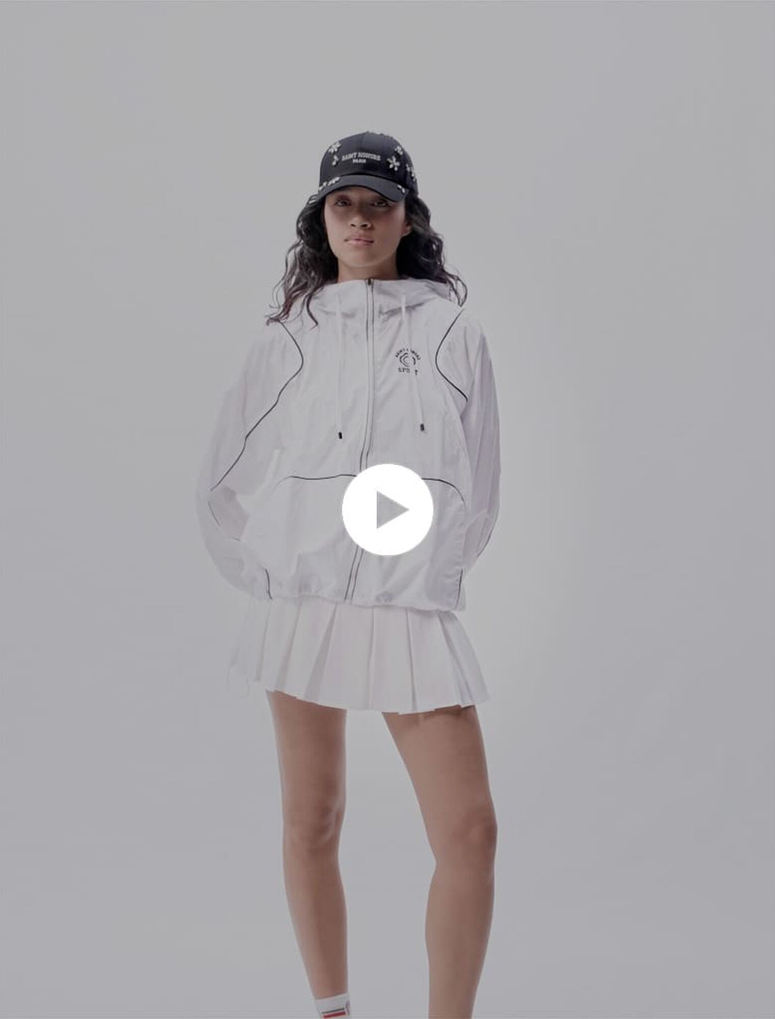 Hooded windbreaker