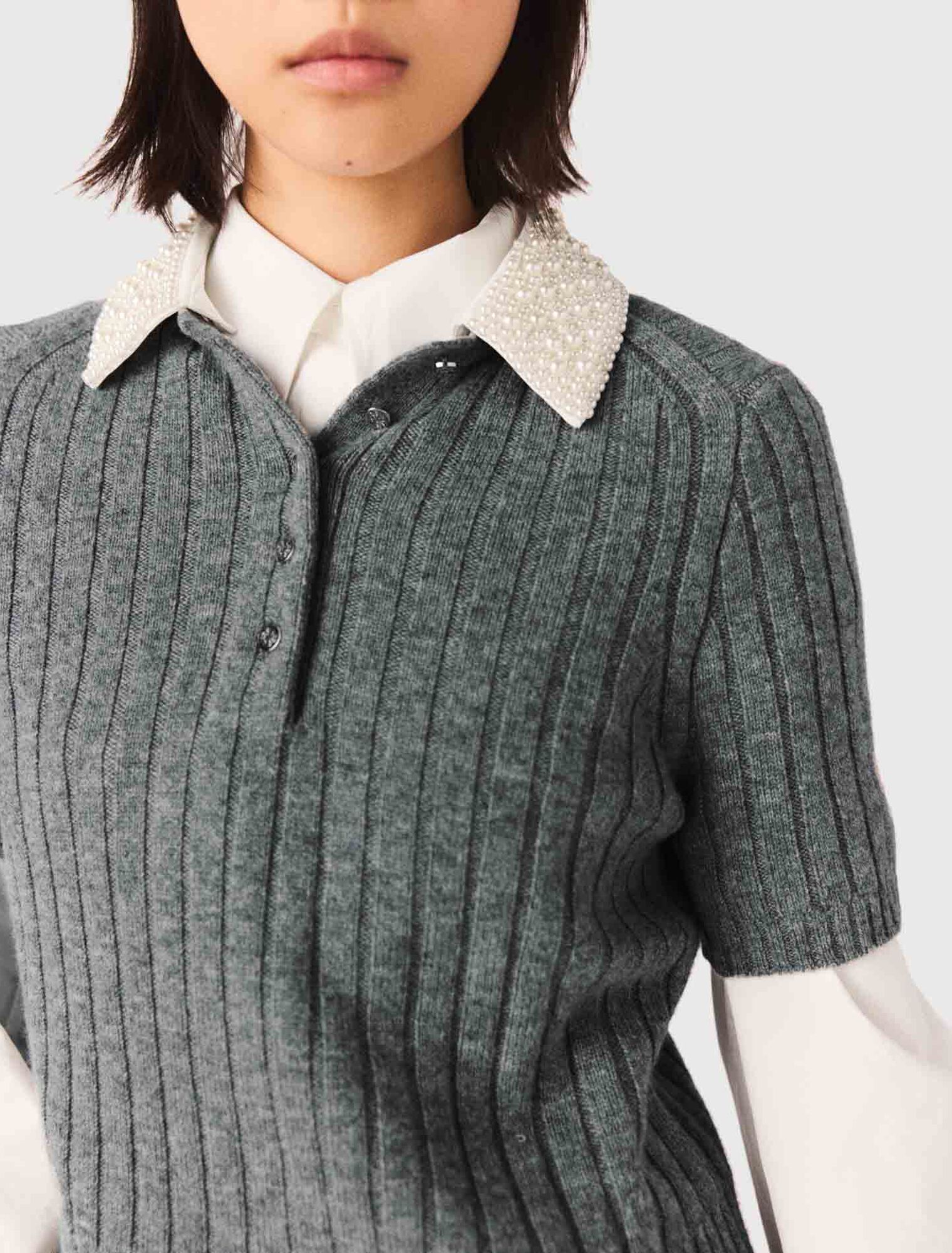 Removable beaded collar jumper