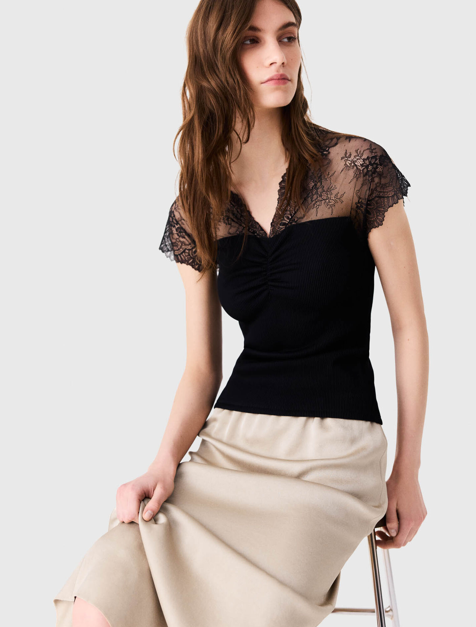 Jersey top with lace trim