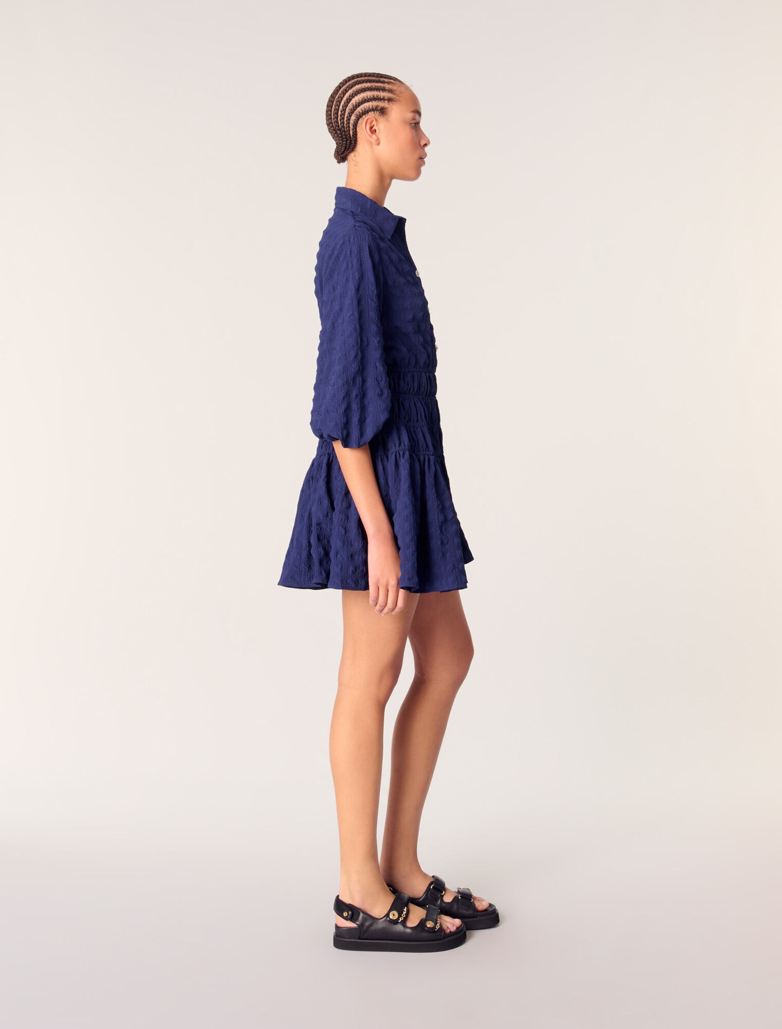 Short satin-effect pleated dress 