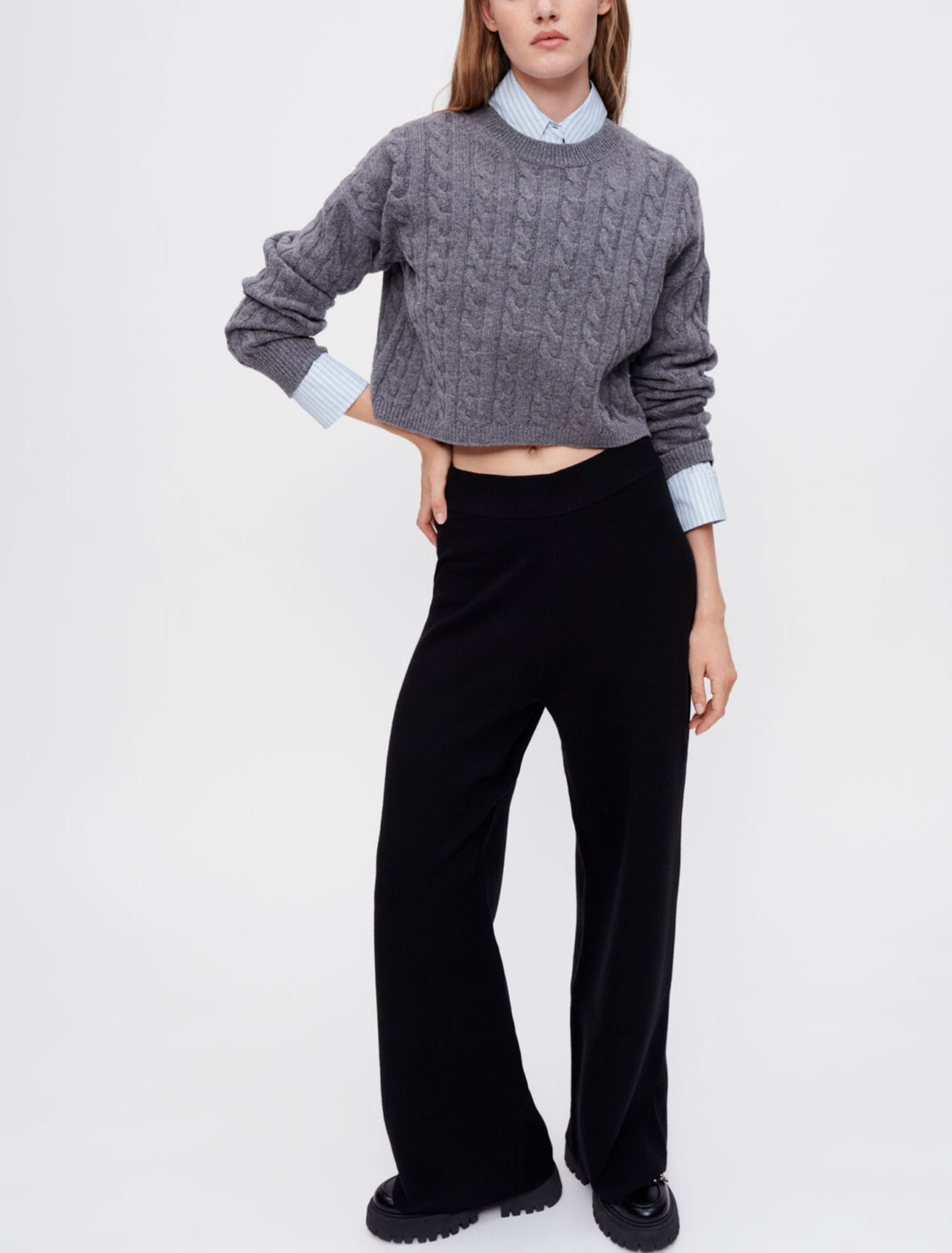 Black wide-leg knitted pants