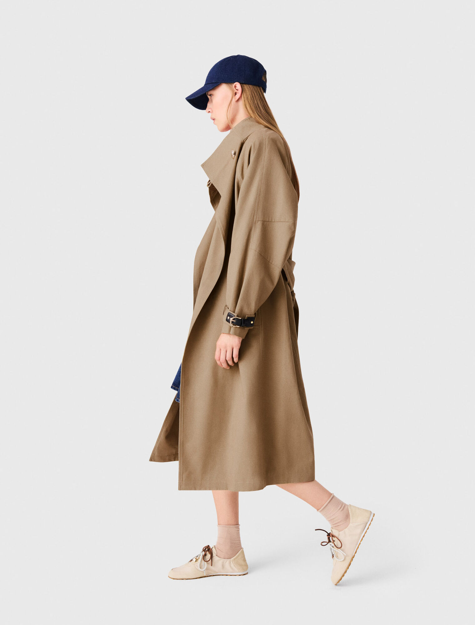 Long belted trench, gold buttons