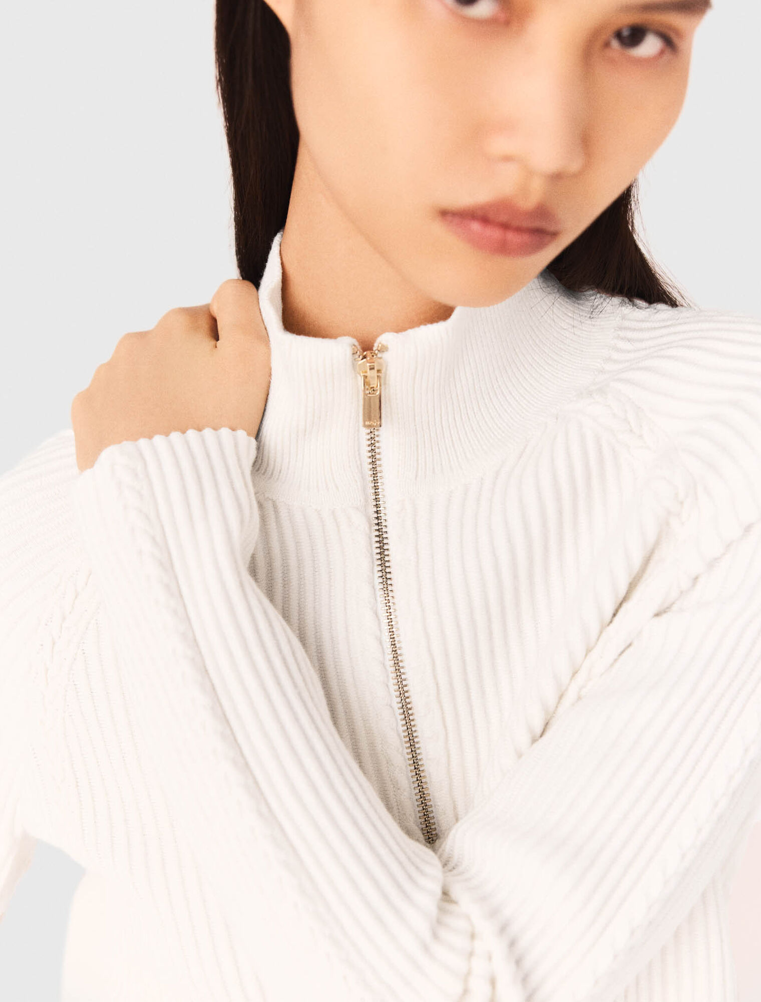 High-neck jumper
