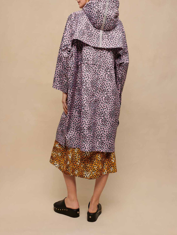 Water-repellent leopard-print coat