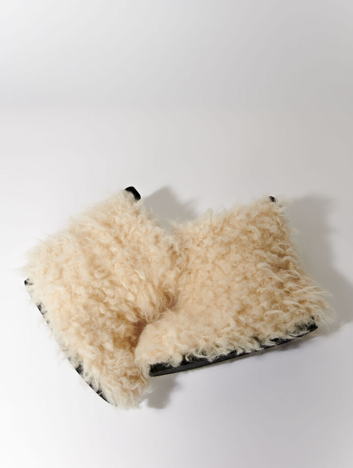 Ankle boots in fake fur