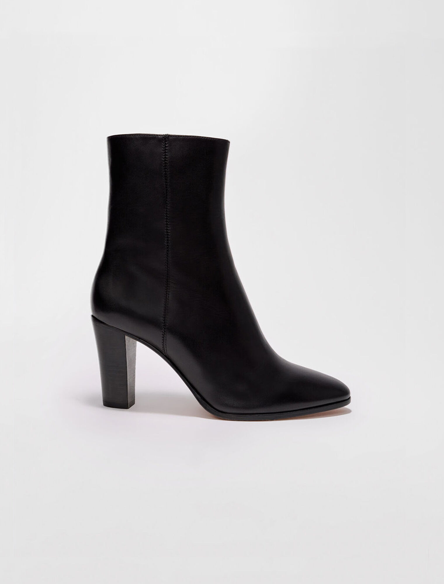 Smooth leather ankle boots