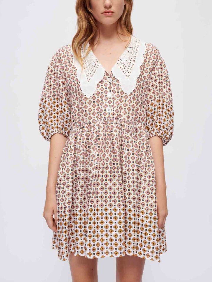 Printed dress with embroidered collar