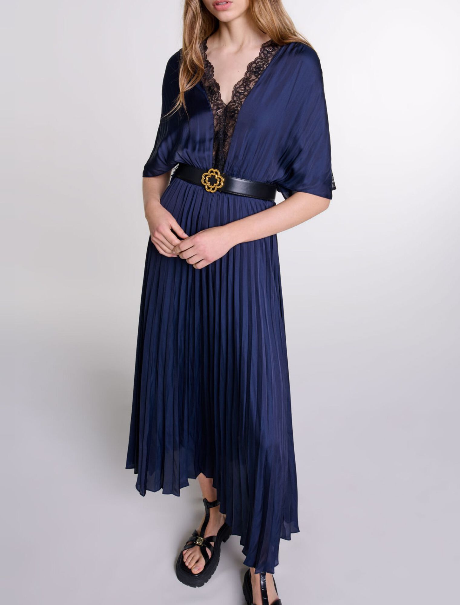 Pleated maxi dress with lace