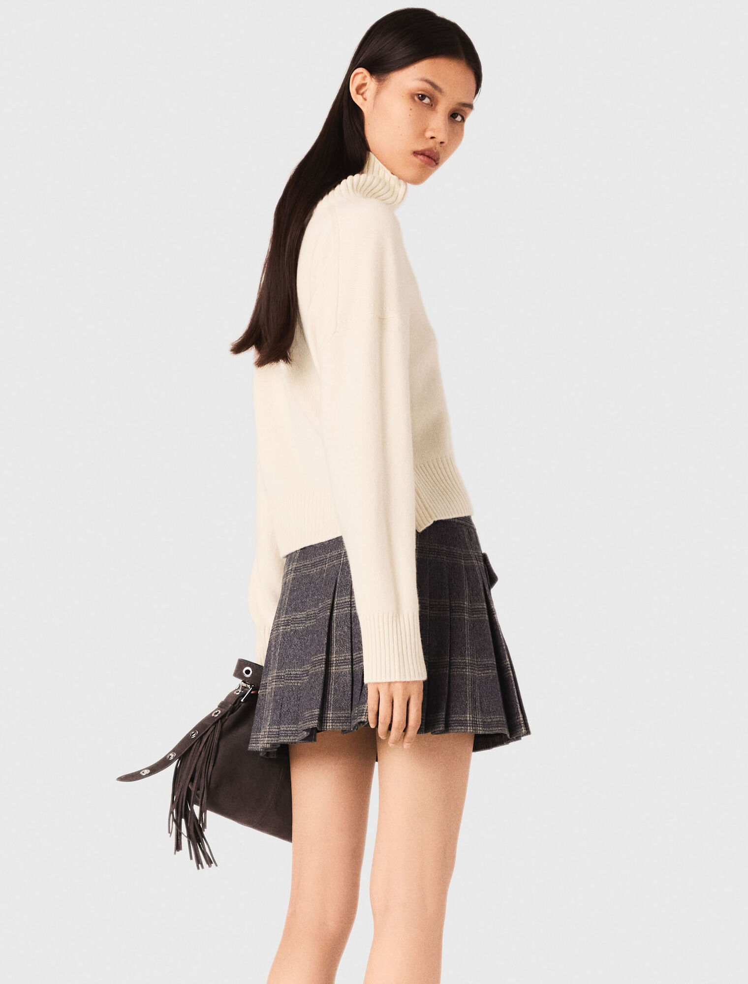 High-neck cashmere jumper