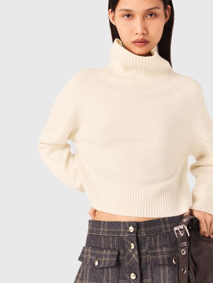 High-neck cashmere jumper