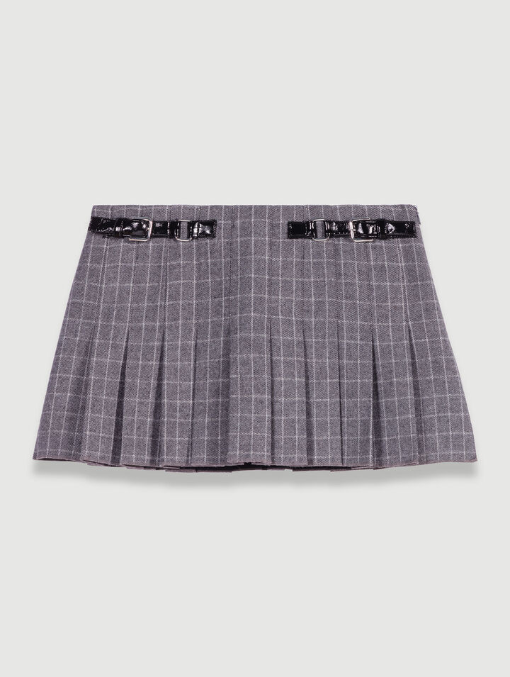 Short pleated skirt