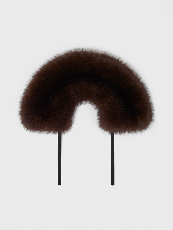 Faux fur collar