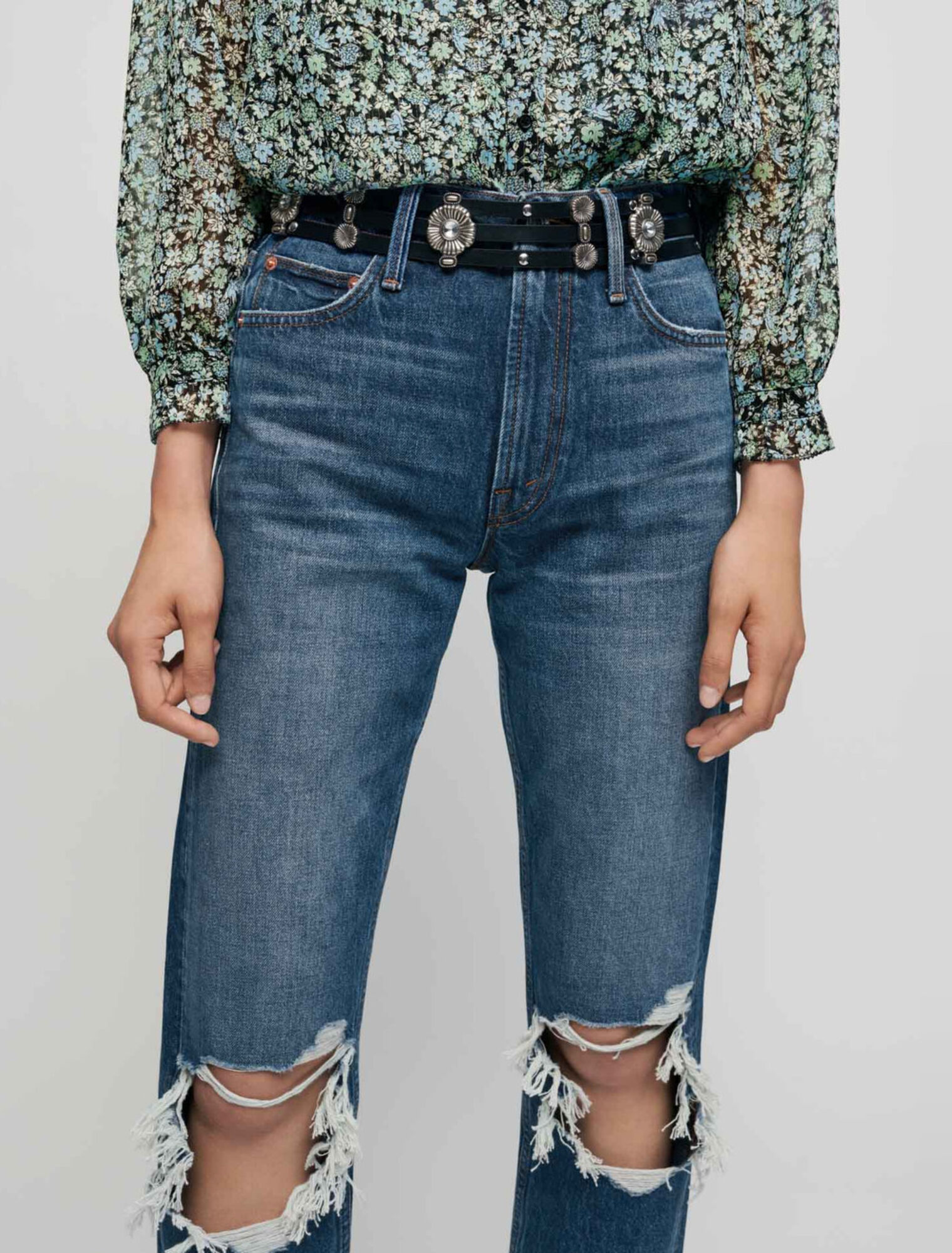 Ripped high-waisted jeans