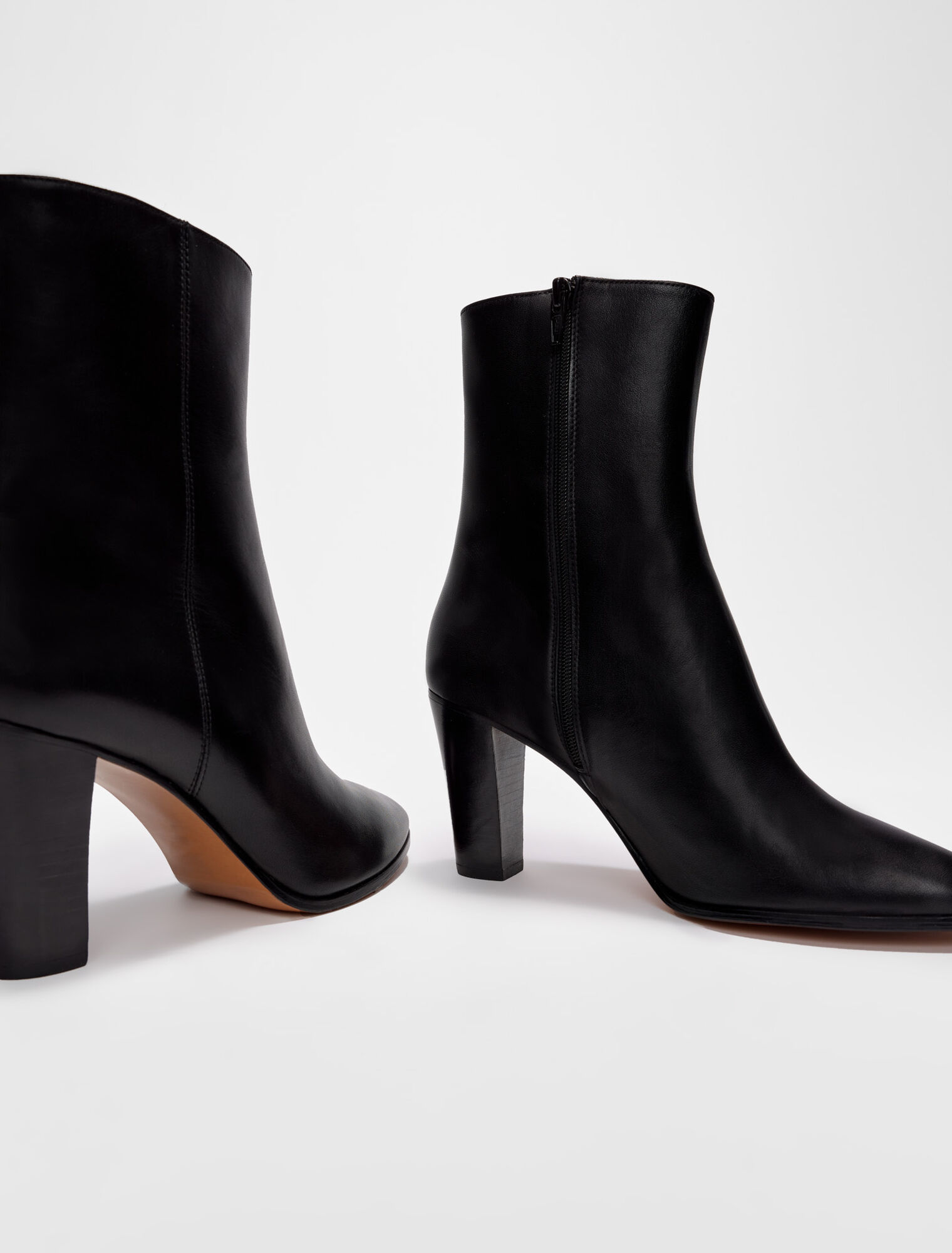 Smooth leather ankle boots