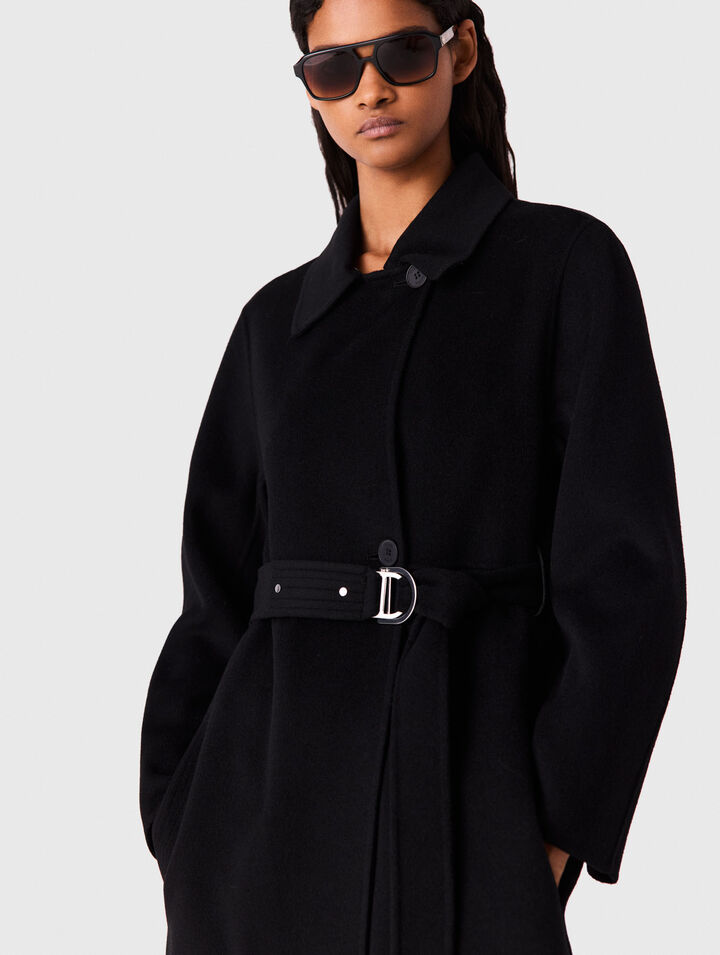 Double-faced coat with removable collar