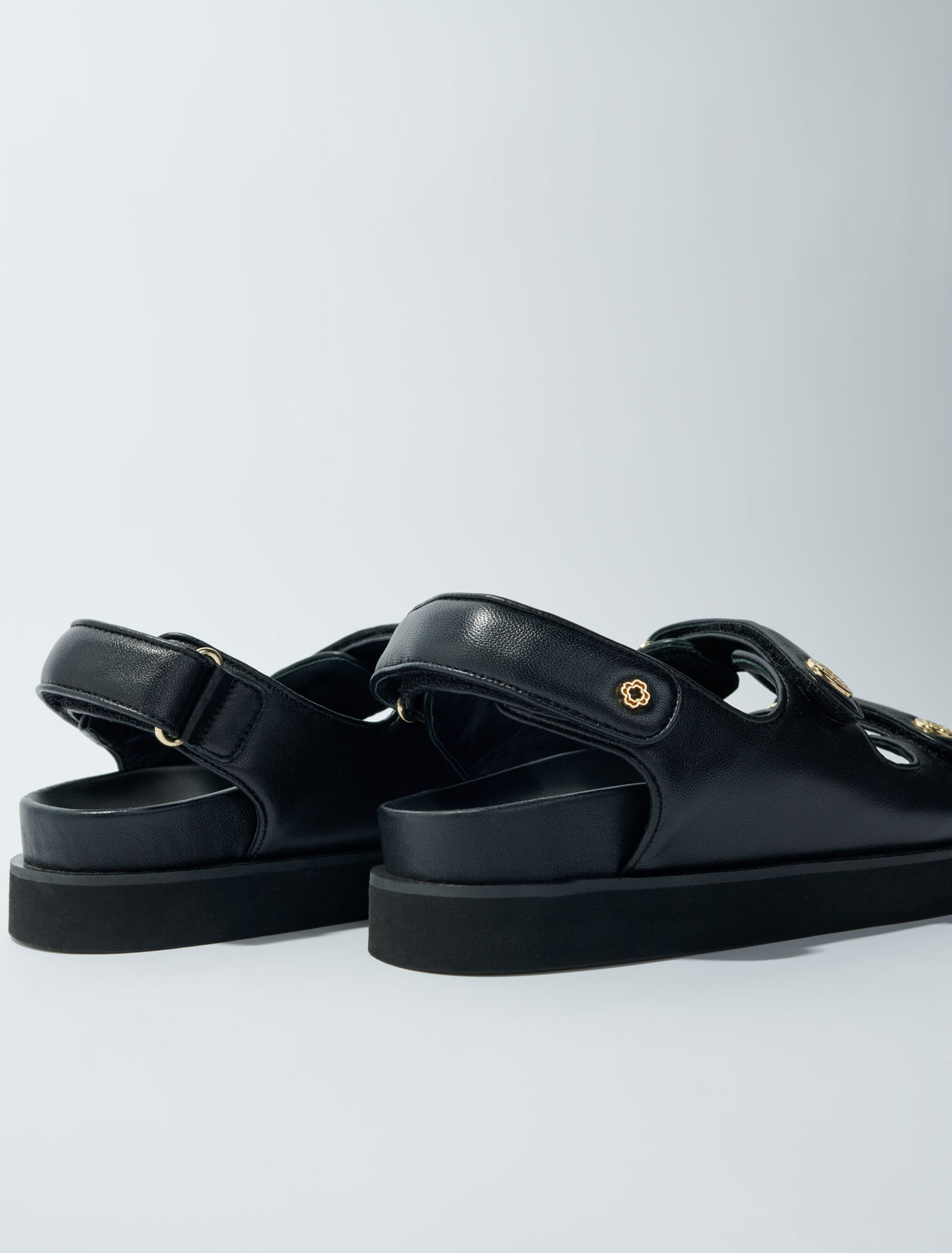Flat leather sandals