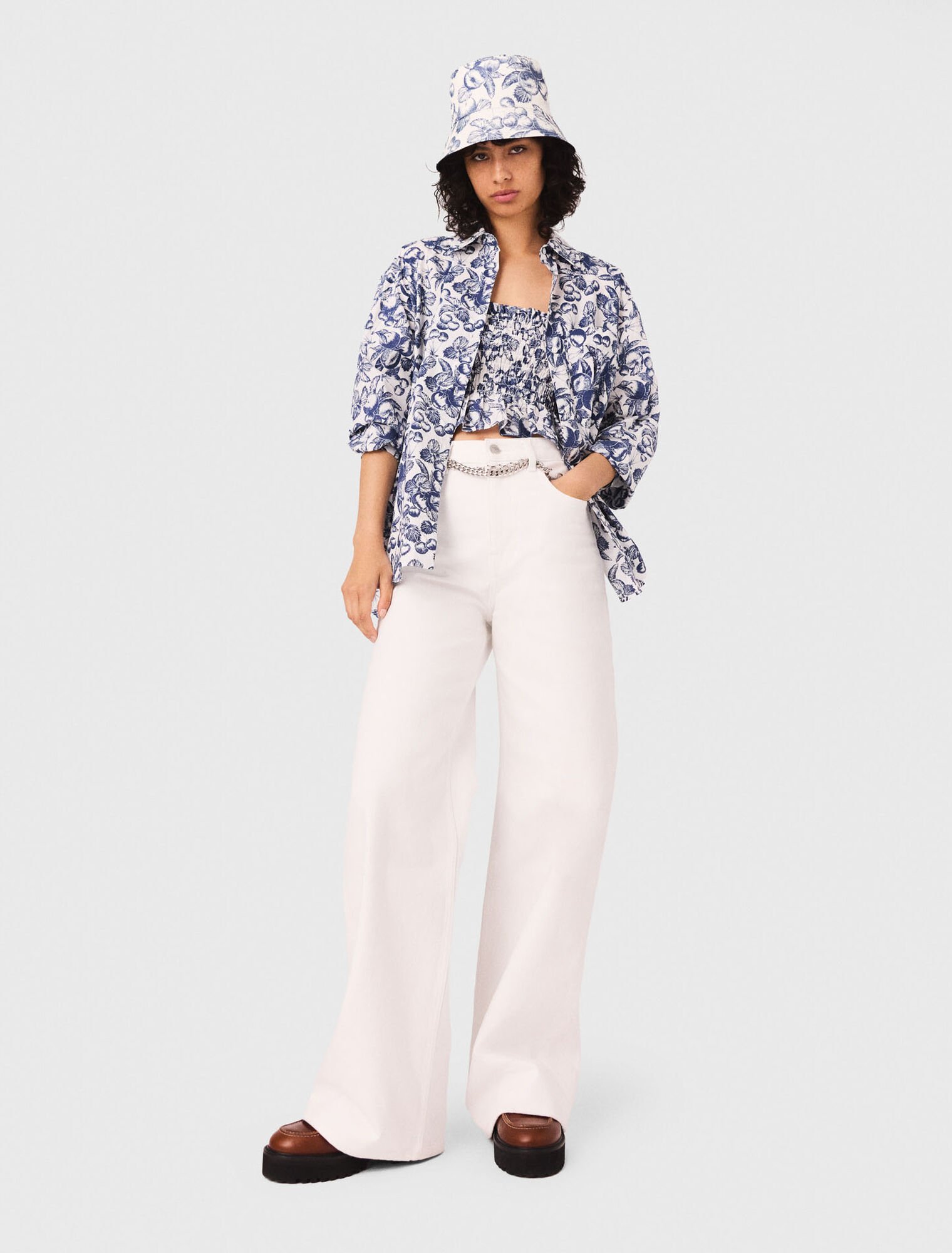 High-waisted wide-leg jeans