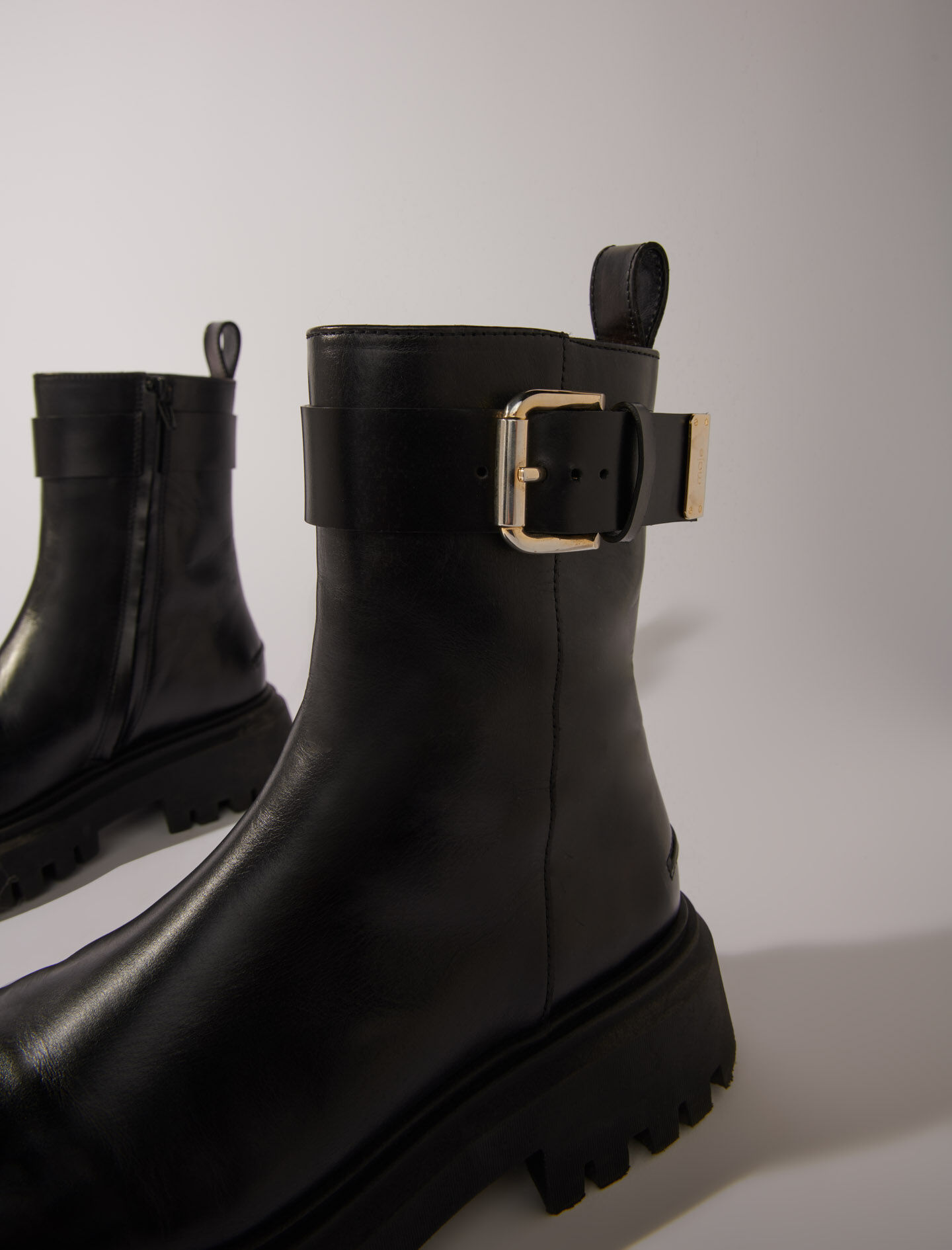 Leather ankle boots with buckles - Offline_Shoes | Maje