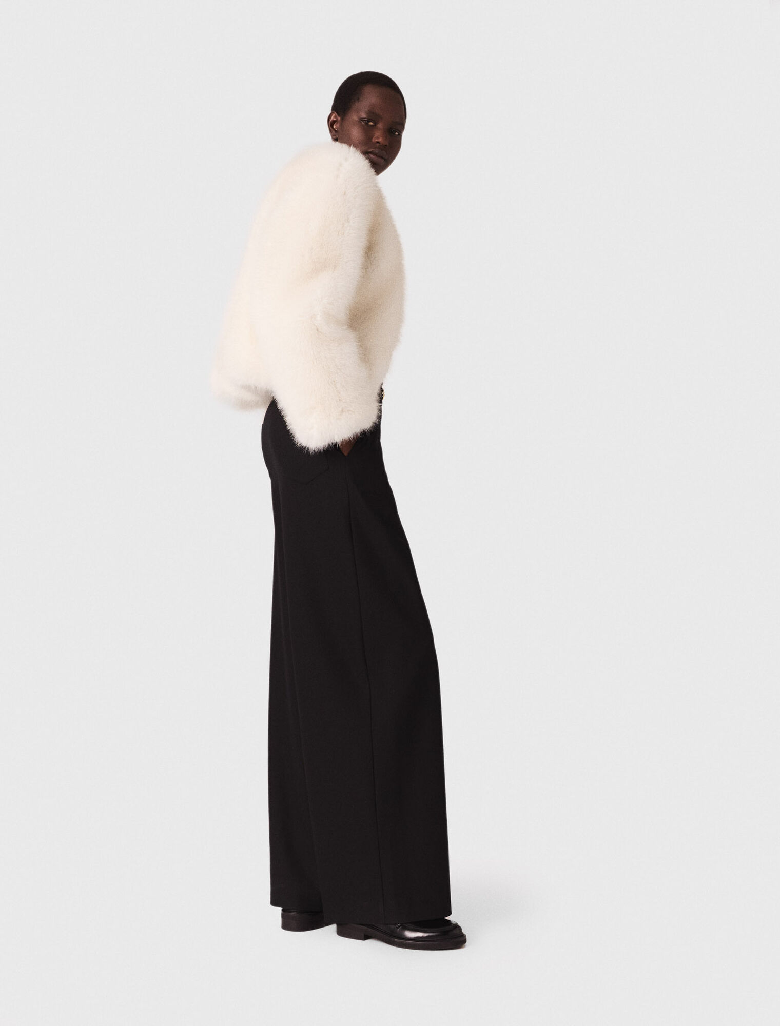 Wide-leg suit trousers