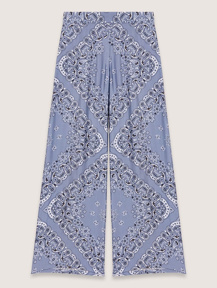 Flowing patterned trousers
