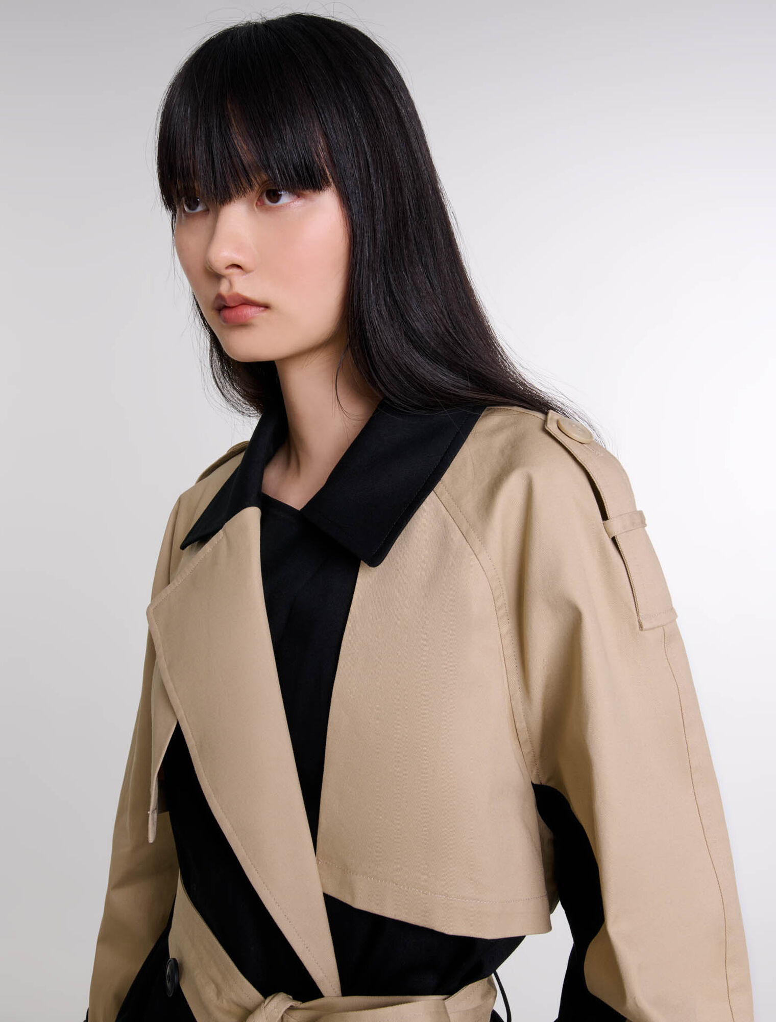 Short two-tone trench coat