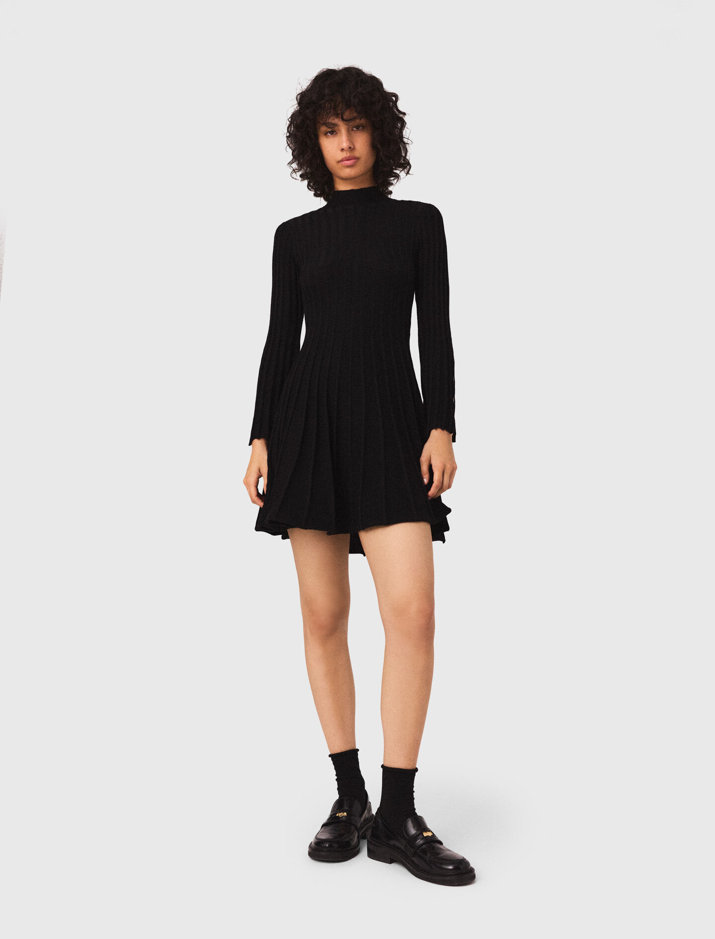 yo BIOTOP Knit pleats mini dress ブラック yo BIOTOP Knit pleats