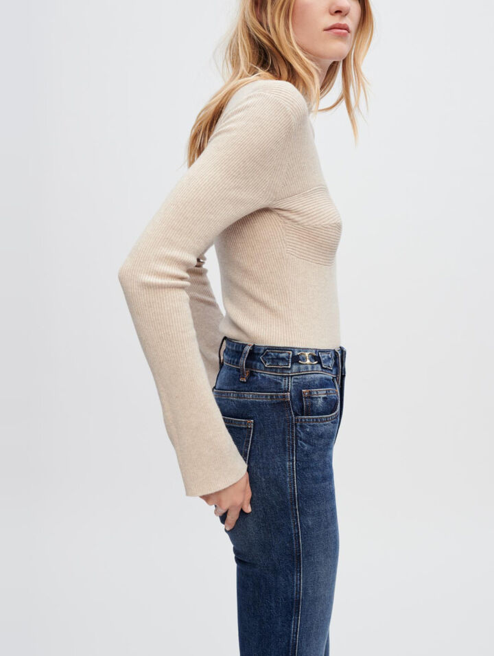 Fitted sweater with cut-outs