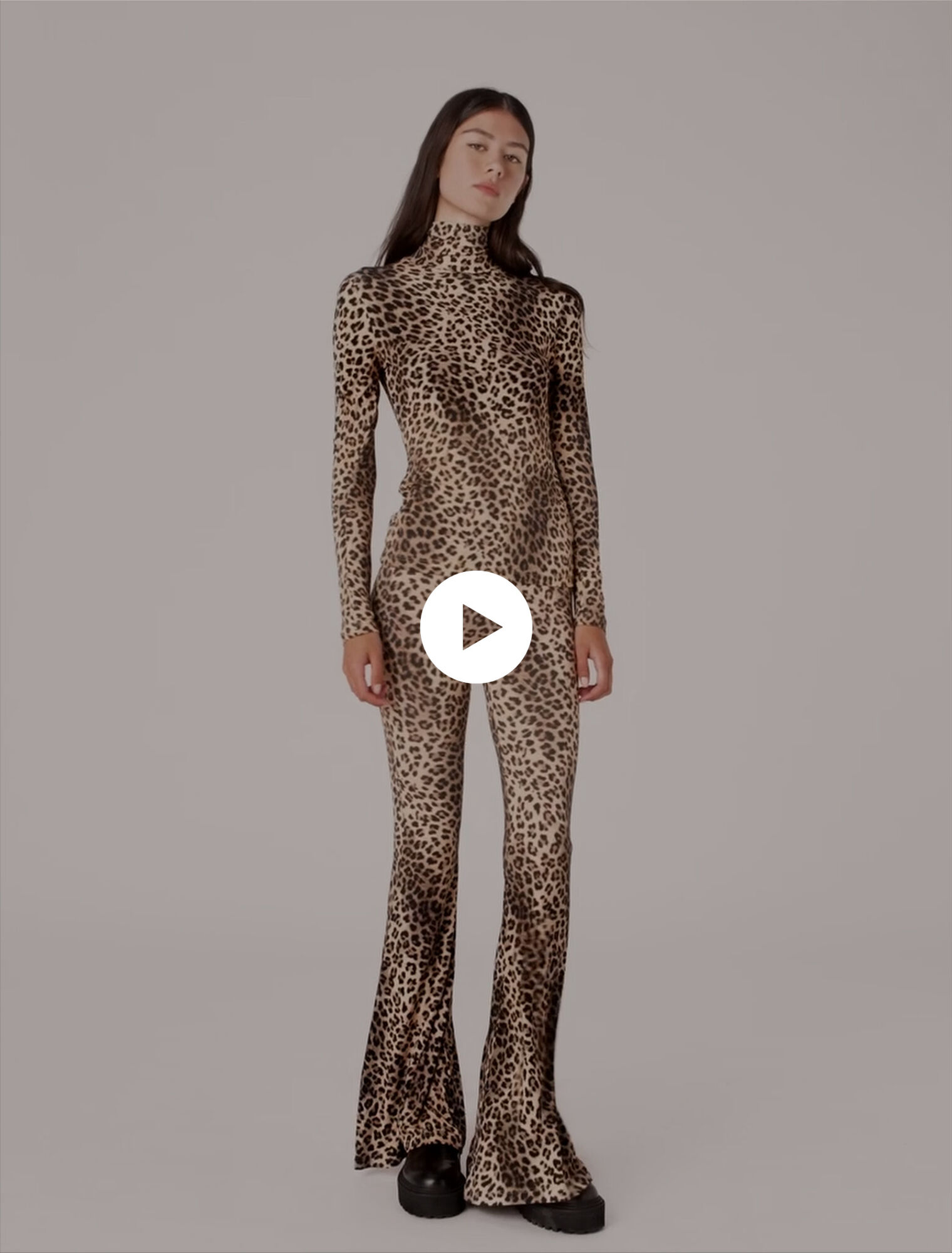 Flared leopard print leggings