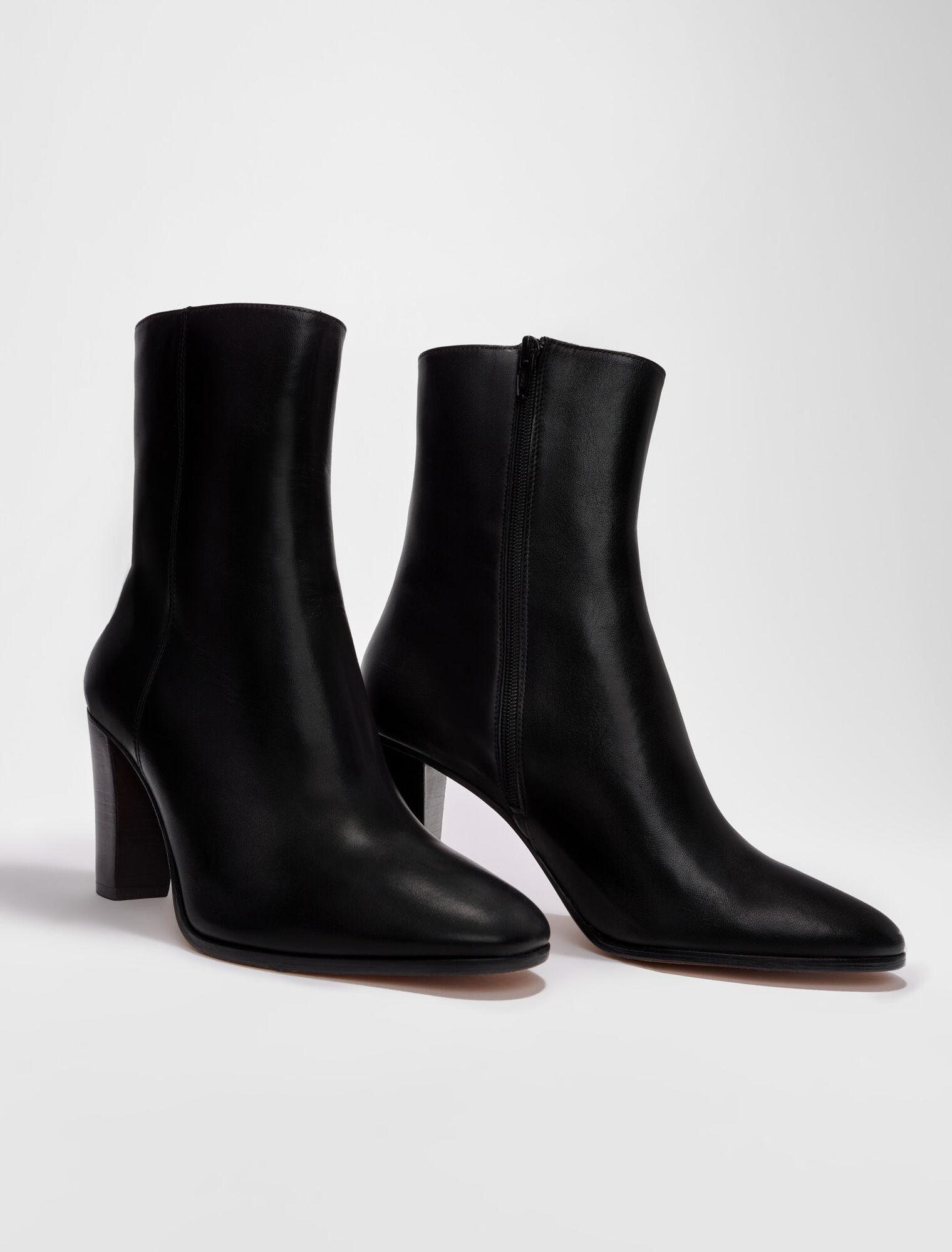 Smooth leather ankle boots