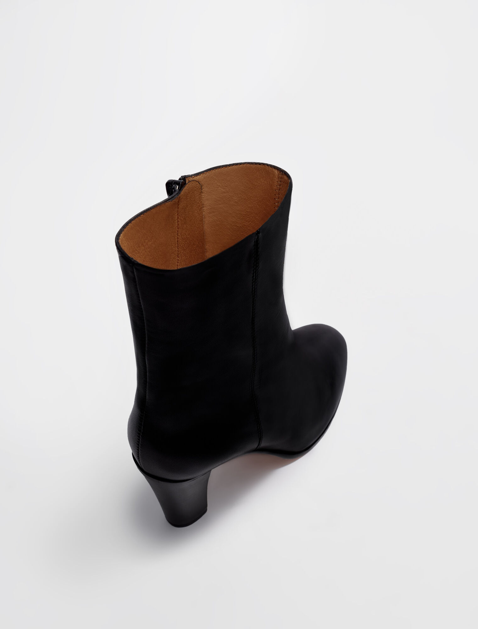 Smooth leather ankle boots