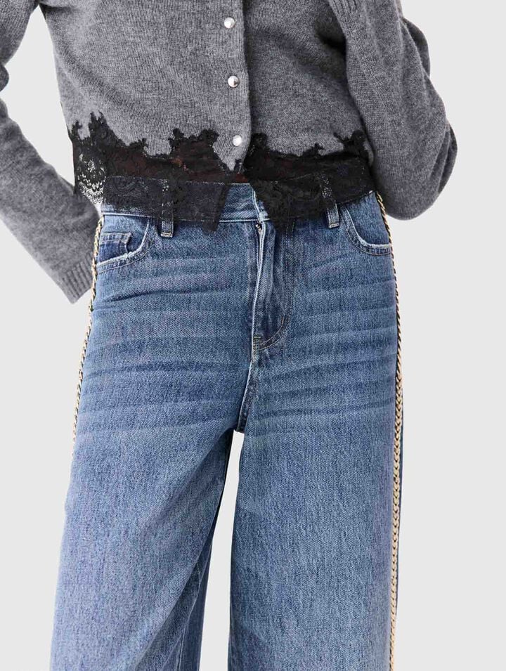 Wide-leg jeans with chains