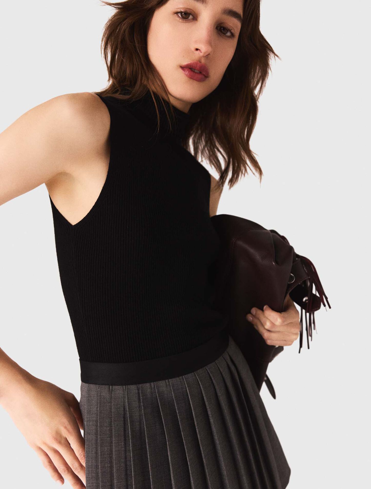 Sleeveless knit top