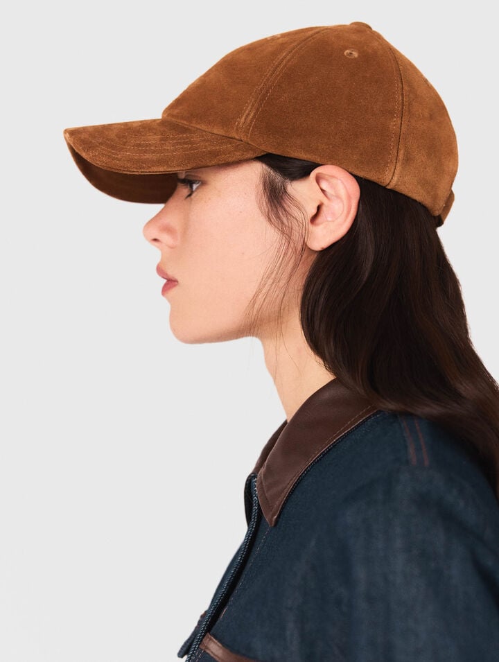 Wide jeans with patch pockets