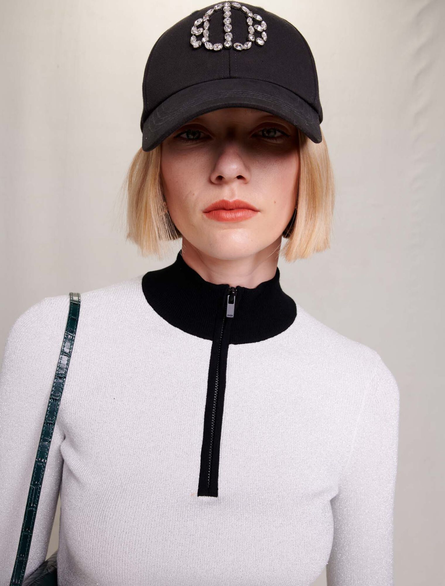 Cropped decorative knit jumper