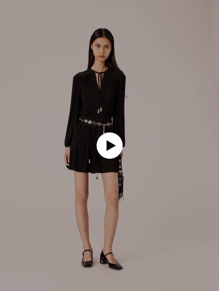 Short pleated dress