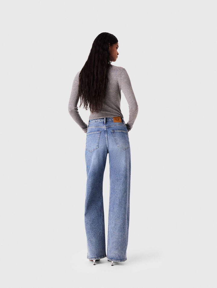 Second-skin round neck jumper