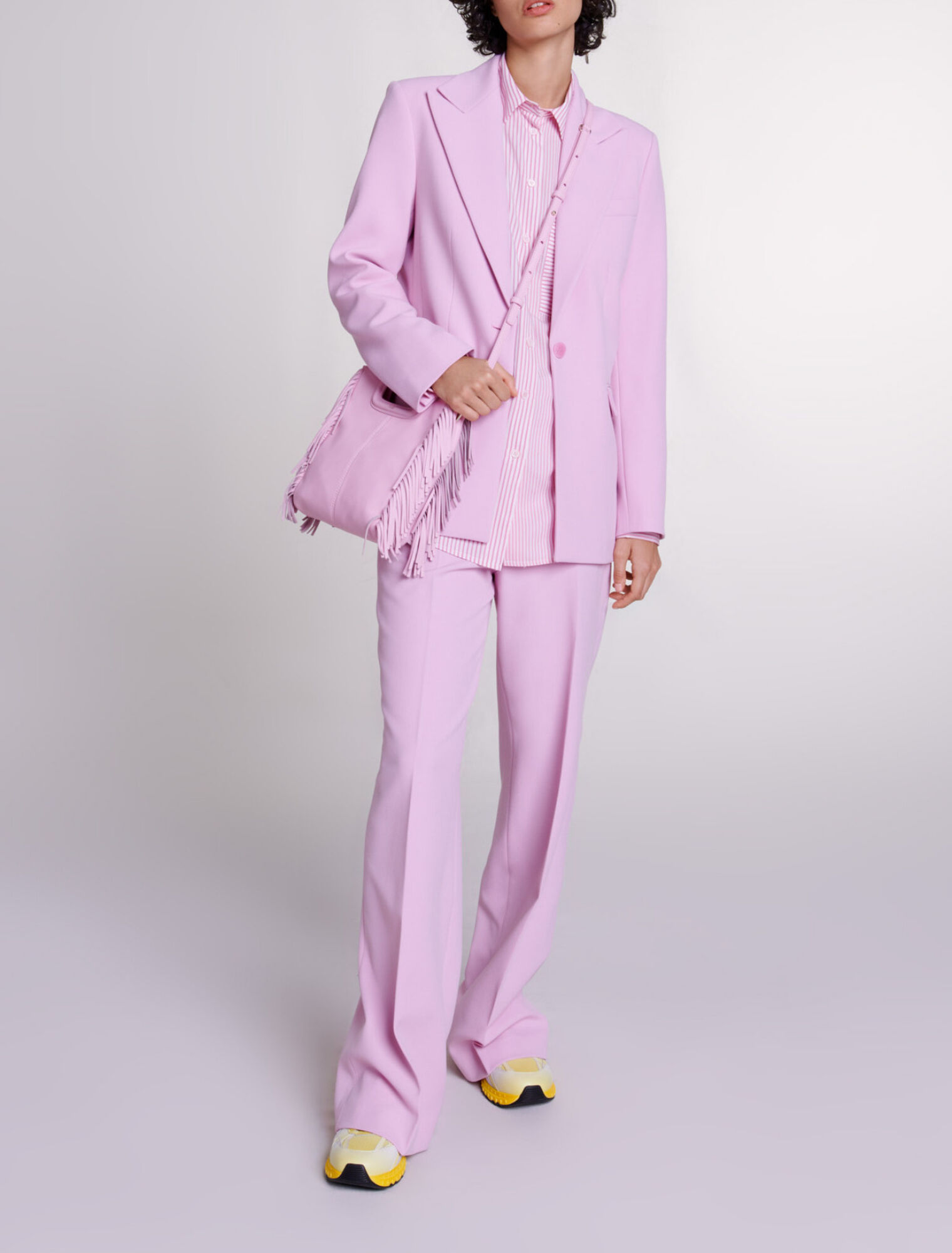 Fitted suit jacket